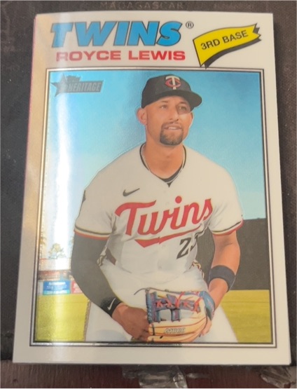 2026 Topps Heritage Chrome #85 Royce Lewis — front