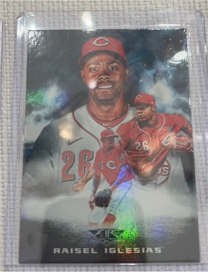 2020 Topps Fire Smoke and Mirrors #SM-11 Raisel Iglesias — front