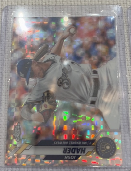 2020 Topps Chrome #40 Josh Hader Prism Refractor Milwaukee Brewers — front