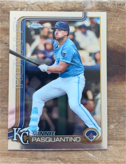 2025 Topps Chrome #165 Vinnie Pasquantino — front