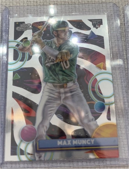 2025 Topps Cosmic Chrome #40 Max Muncy — front