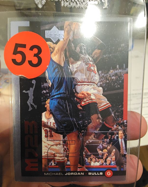 1998-99 Upper Deck #M32 Michael Jordan — front
