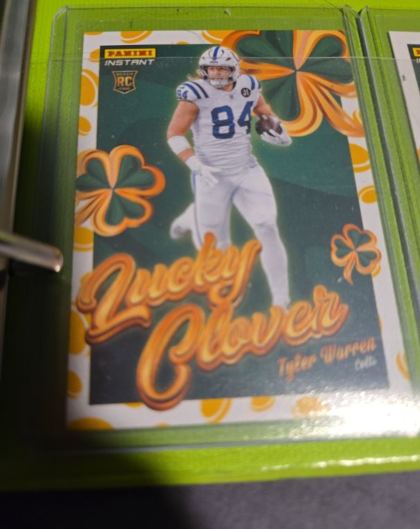 2025 Panini Instant Lucky Clover #16 Tyler Warren — front