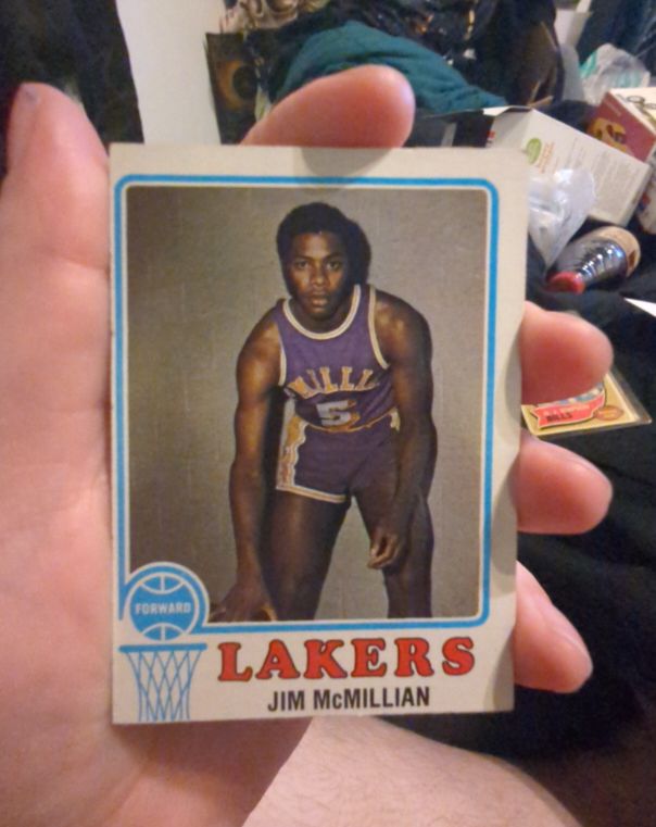 1973-74 Topps #4 Jim McMillian — front