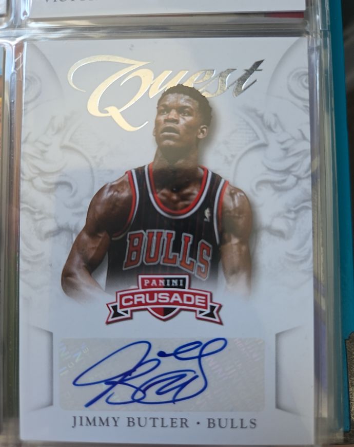 2012-13 Panini Crusade Quest Autographs #13 Jimmy Butler — front