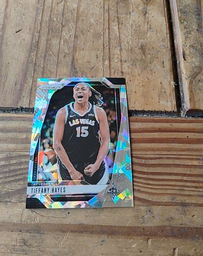 2024 Panini Prizm WNBA #81 Tiffany Hayes — front