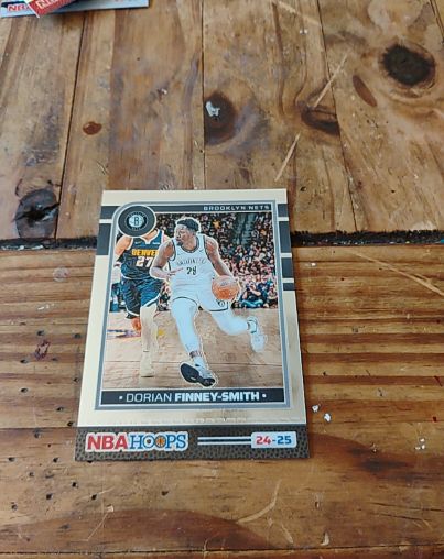 2024-25 Panini NBA Hoops #204 Dorian Finney-Smith — front