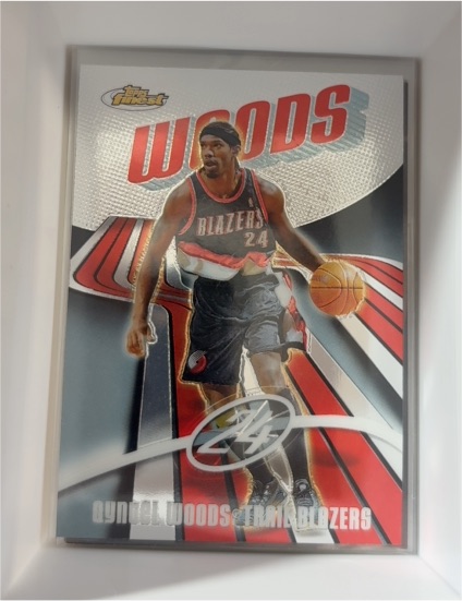 2003-04 Topps Finest #17 Qyntel Woods — front