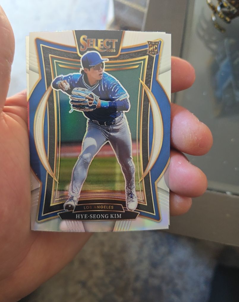 2025 Panini Select #77 Hye-Seong Kim — front