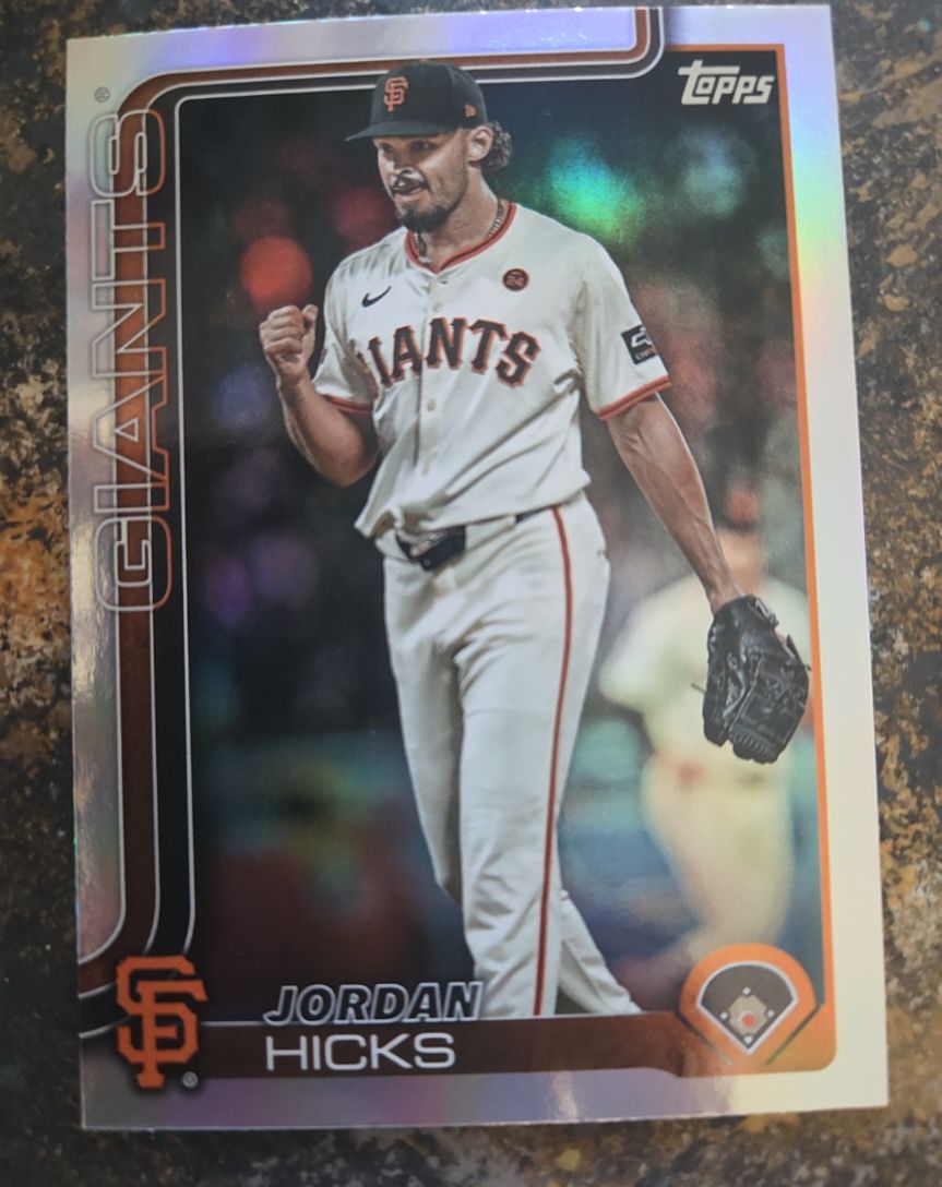 2025 Topps Series 2 #520 Jordan Hicks — front