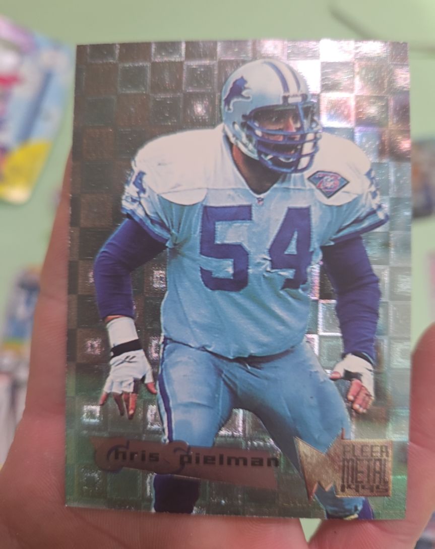 1995 Fleer Metal #67 Chris Spielman — front