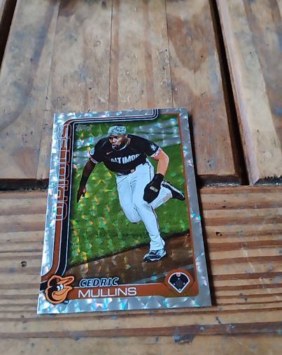 2025 Topps Series 1 #69 Cedric Mullins Diamante Foil Baltimore Orioles — front