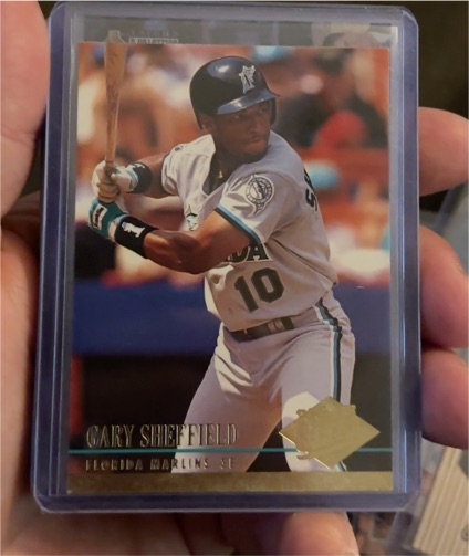 1994 Fleer Ultra #199 Gary Sheffield — front