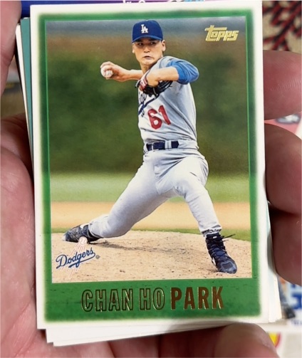 1997 Topps #338 Chan Ho Park — front