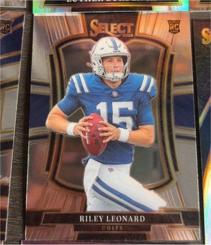 2025 Panini Select #133 Riley Leonard — front