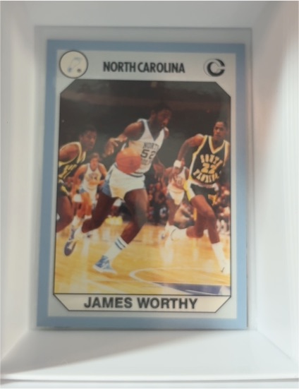 1990 Collegiate Collection #5 James Worthy — front
