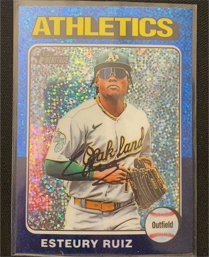 2024 Topps Heritage Chrome Blue Sparkle Refractor #300 Esteury Ruiz — front
