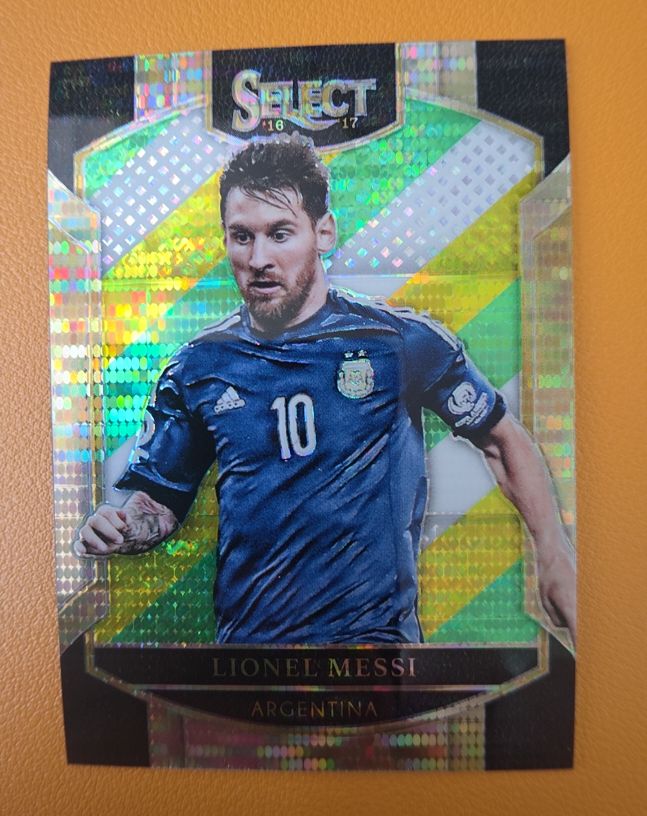 2016-17 Panini Select #2 Lionel Messi Argentina — front