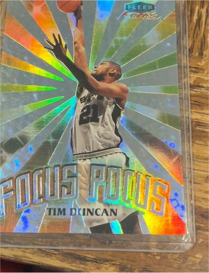 1999-00 Fleer Focus #2FP Tim Duncan Focus Pocus — front