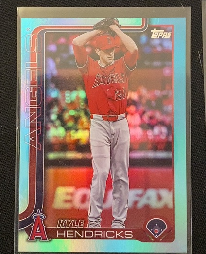 2025 Topps Update #US136 Kyle Hendricks — front