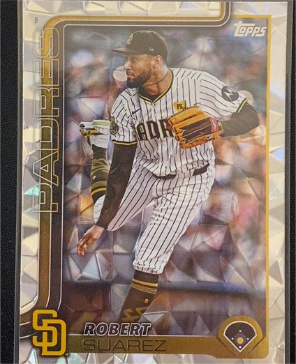 2025 Topps Series 2 #633 Robert Suarez — front