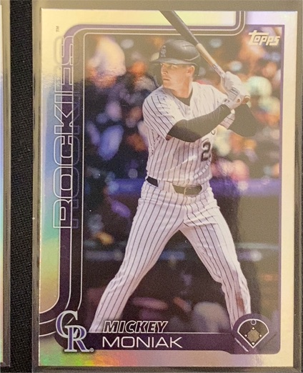 2025 Topps Update #US246 Mickey Moniak — front