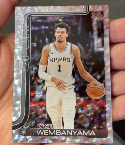 2025-26 Topps #195 Victor Wembanyama — front