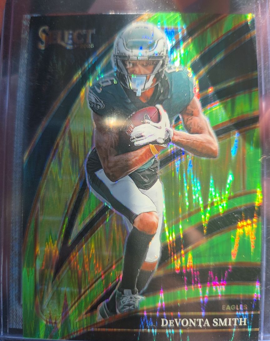 2025 Panini Select #290 DeVonta Smith — front
