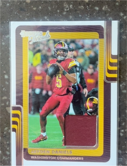 2025 Panini Donruss Threads #DTH-JDS Jayden Daniels — front