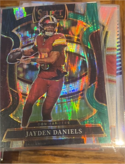 2025 Panini Select #88 Jayden Daniels Concourse Prizm Shock — front