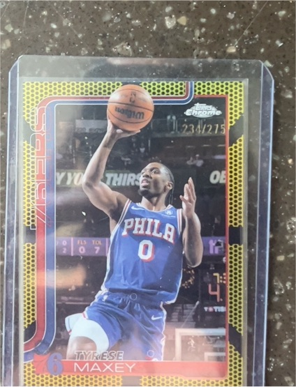 2025 Topps Chrome Gold Basketball Refractor #275 Tyrese Maxey — front