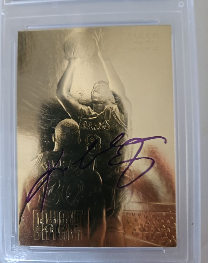 1996-97 Fleer 23KT Gold #23KT Gold Kobe Bryant Rookie — front