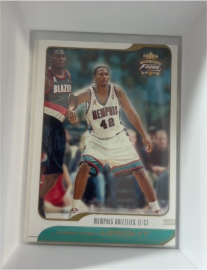 2001-02 Fleer Focus #72 Lorenzen Wright — front