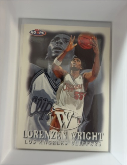 1998-99 Hoops #145 Lorenzen Wright — front