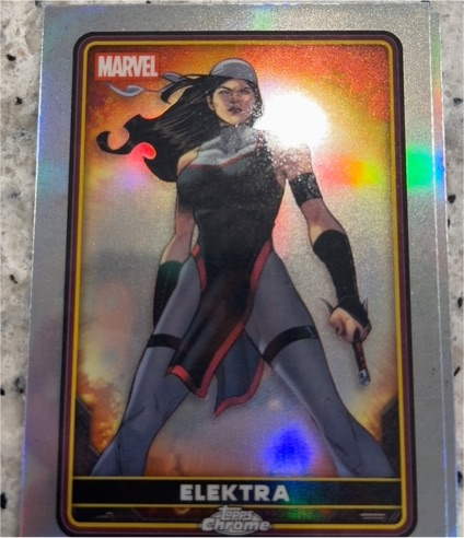 2025 Topps Chrome Deadpool Marvel Elektra #17 — front