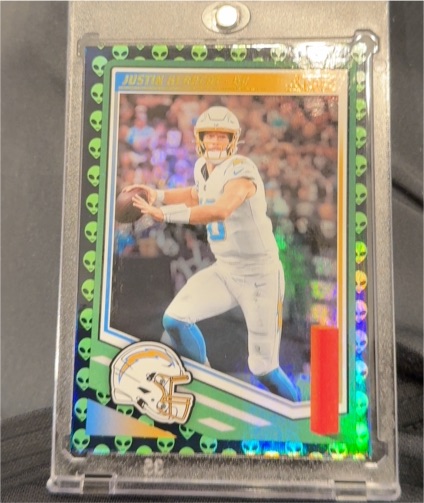 2025 Panini Score #220 Justin Herbert — front