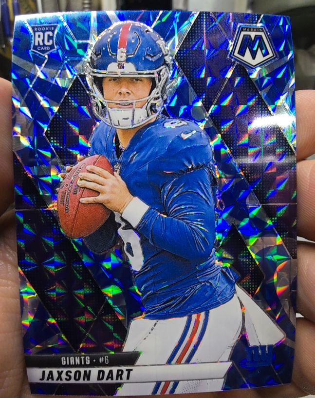 2025 Panini Mosaic #362 Jaxson Dart — front