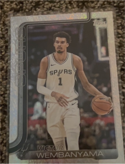 2025-26 Topps #195 Victor Wembanyama — front