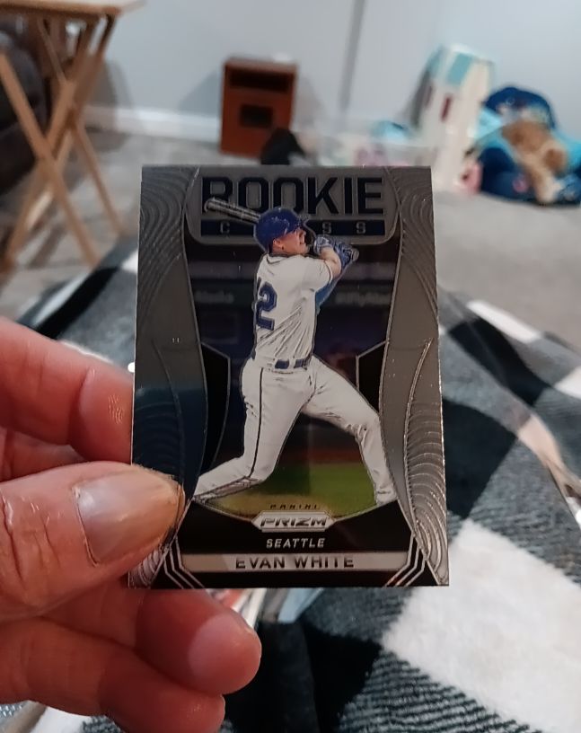 2021 Panini Prizm #RC11 Evan White Rookie Class — front