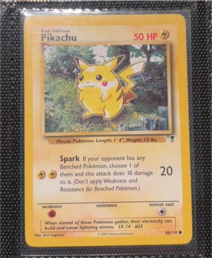 2002 Pokémon Legendary Collection #86 Pikachu — front