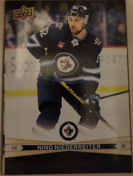 2023-24 Upper Deck Series 2 #444 Nino Niederreiter Winnipeg Jets — front