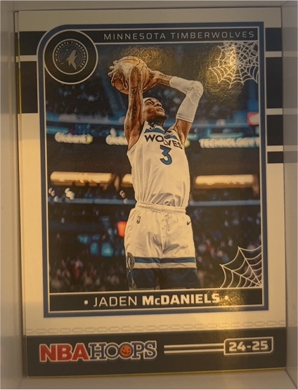 2024-25 Panini Haunted Hoops #158 Jaden McDaniels — front