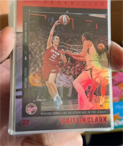 2025 Panini Chronicled #22 Caitlin Clark — front