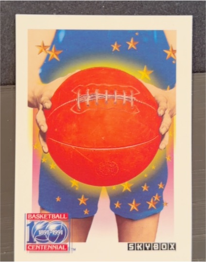1991-92 Skybox Basketball #329 Old-Fashioned Ball — front