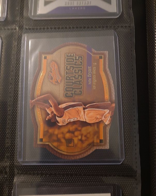 2002-03 Fleer Authentix Courtside Classics #9 Kobe Bryant — front