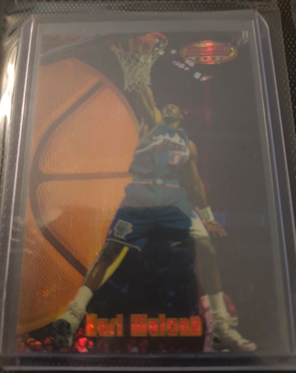 1997-98 Bowman's Best Preview Karl Malone Refractor Basketball #BBP5 — front