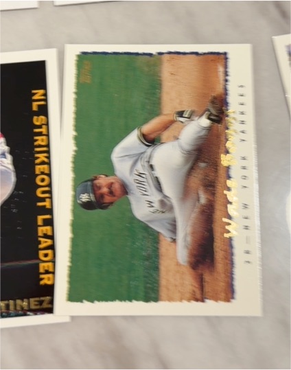 1995 Topps #400 Don Mattingly — front