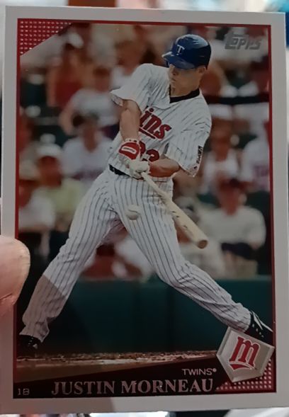 2009 Topps #90 Justin Morneau — front