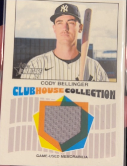 2026 Topps Heritage #CCR-CB Cody Bellinger Clubhouse Collection Relic — front