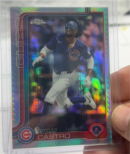 2025 Topps Chrome Update #USC67 Willi Castro — front